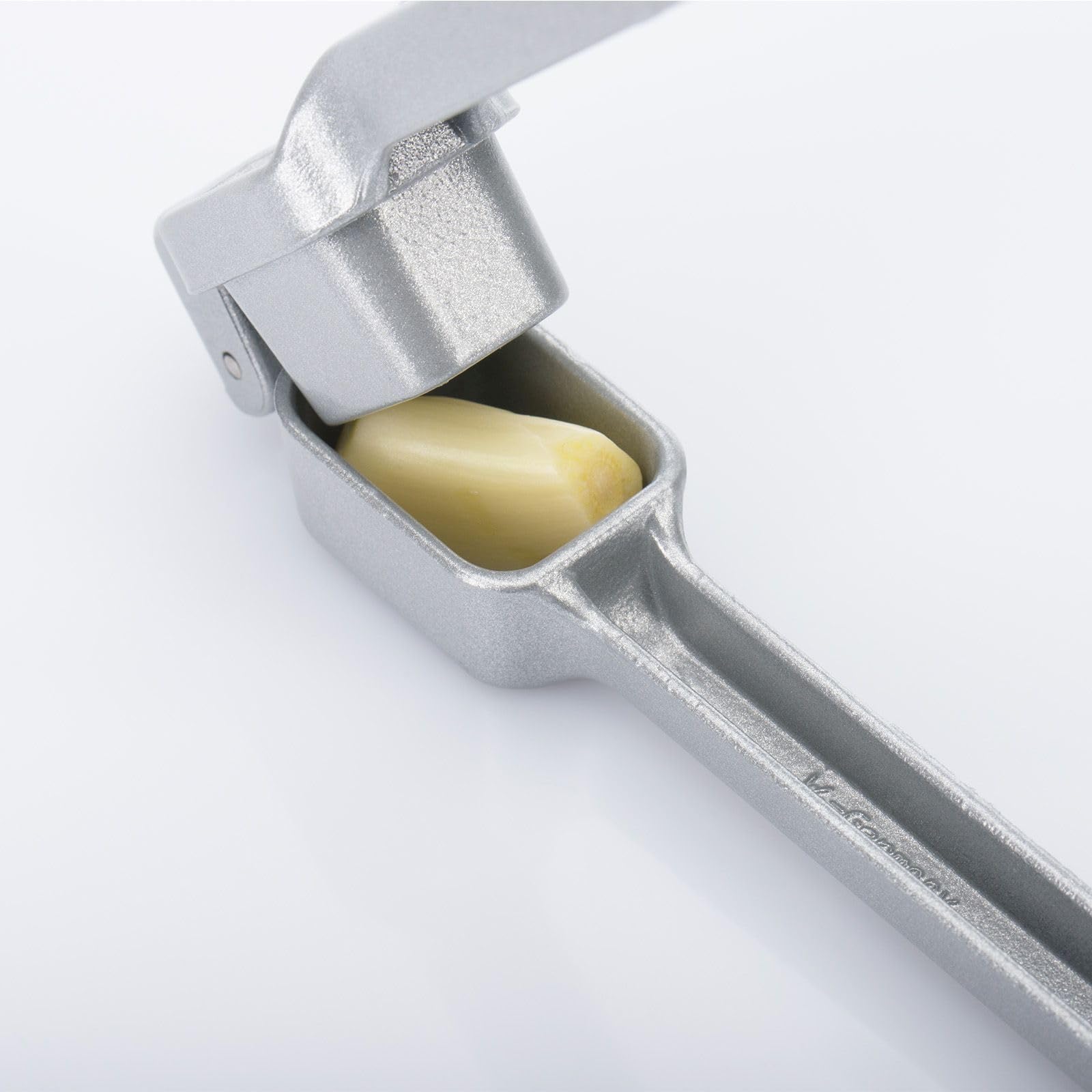 westmark-biopress-presse-ail-en-aluminium-15-2-cm-pressoir-compact-argent-301022 image 4
