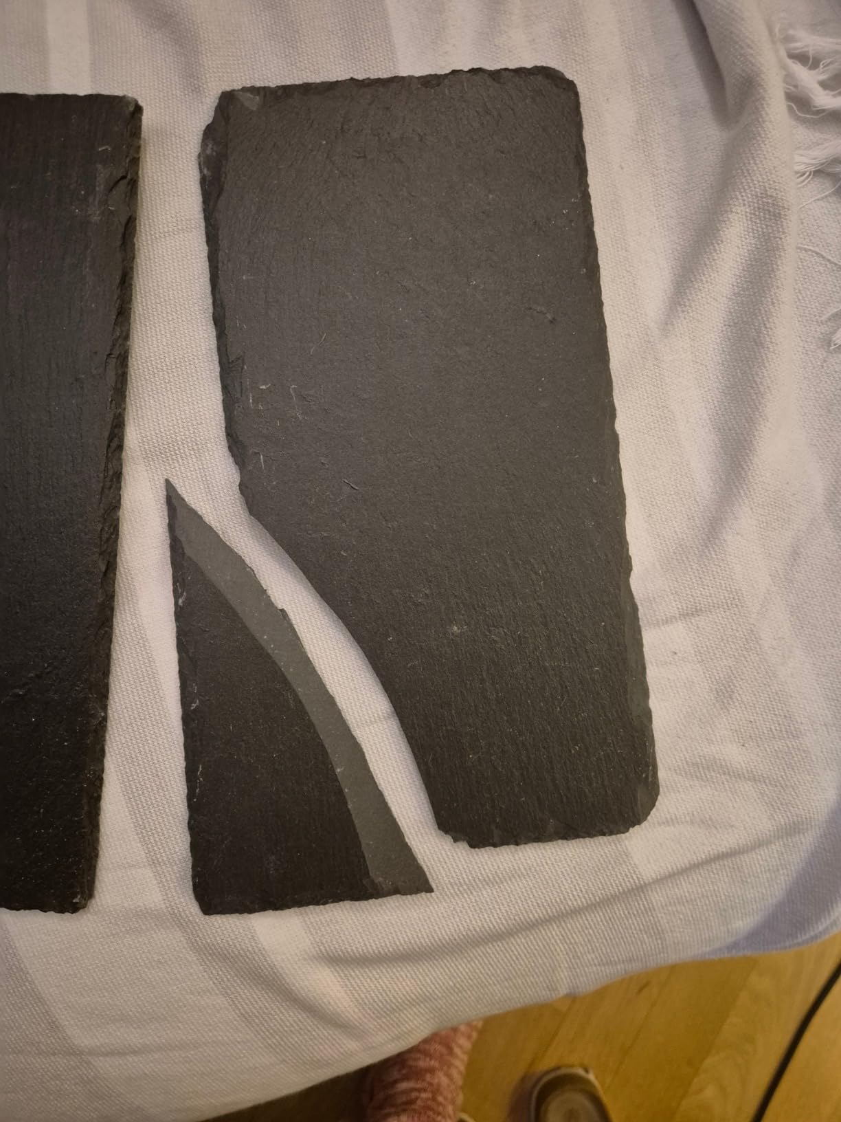 Une planche fendue