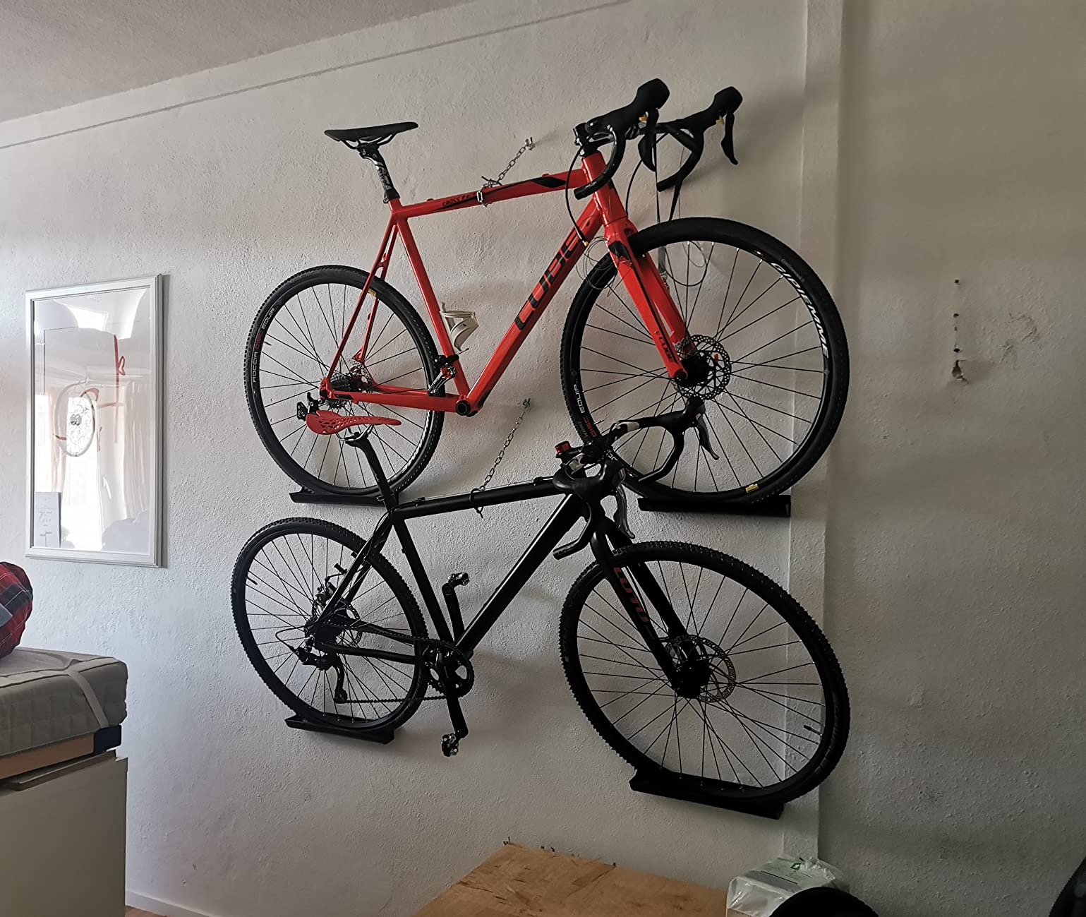 Correct mais prévoir un mur solide